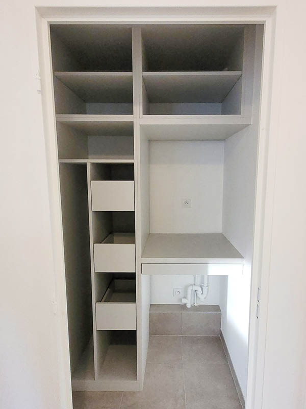 menuiserie-bois-sur-mesure-atelier-laigneau-rangement-buanderie